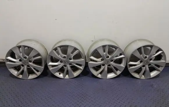 Honda HR-V R18 alloy rim