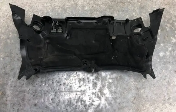 Mercedes-Benz C W205 Other engine bay part A2056205901