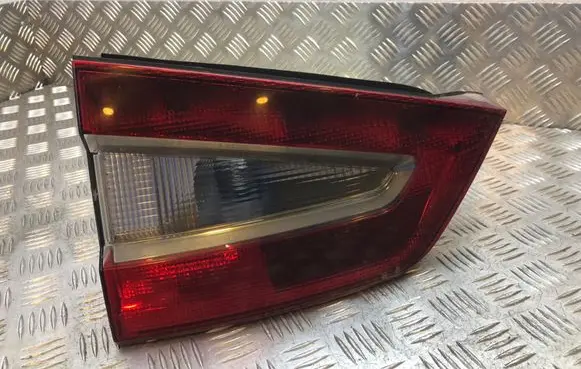Ford Galaxy Tailgate rear/tail lights 162497 162457