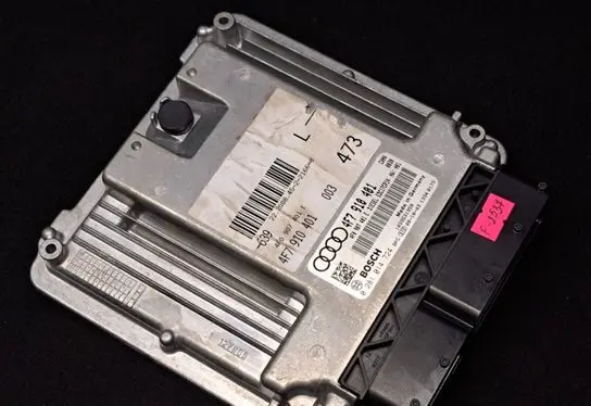 Audi A6 S6 C6 4F Engine control unit/module 4F7910401 4F0907401E
