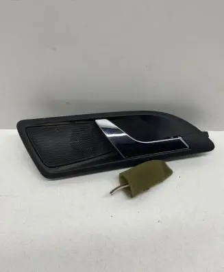 Skoda Octavia Mk2 (1Z) Rear door interior handle 1Z0839248