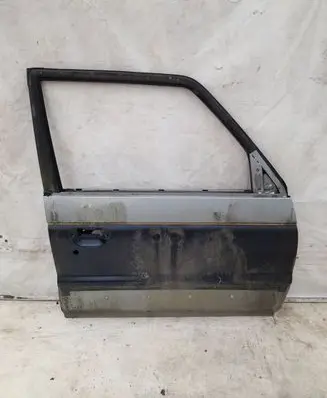 Mitsubishi Pajero Front door MB861336