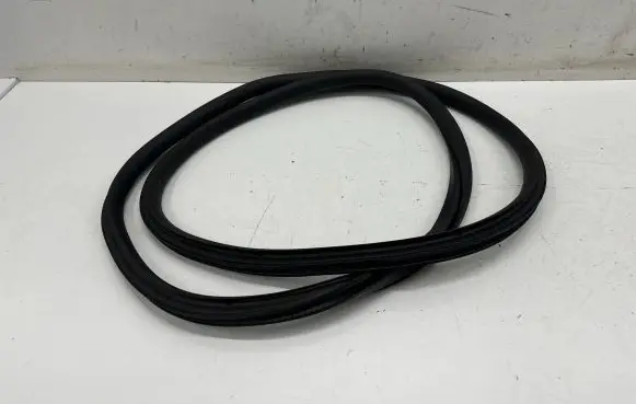 Front door rubber seal