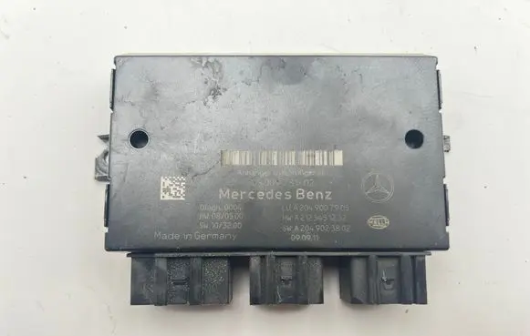 Mercedes-Benz E W212 Tow bar trailer control unit/module A2049007905 5DS00978102 A2125451232