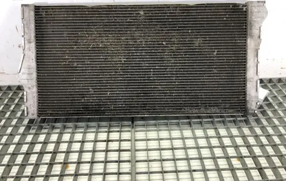 BMW 5 F10 F11 Coolant radiator 8509176