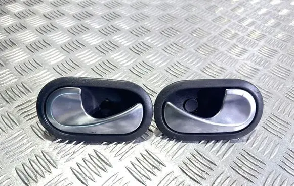 Renault Megane II Front door interior handle 8200028487 5005400006 5005500006