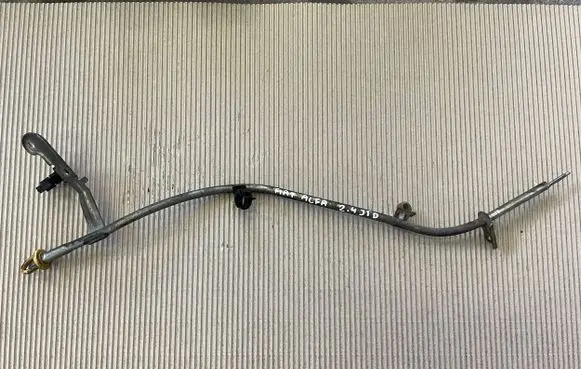 Alfa Romeo 166 Oil level dip stick 