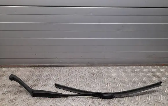 Mercedes-Benz E A207 Front wiper blade arm A2078200844