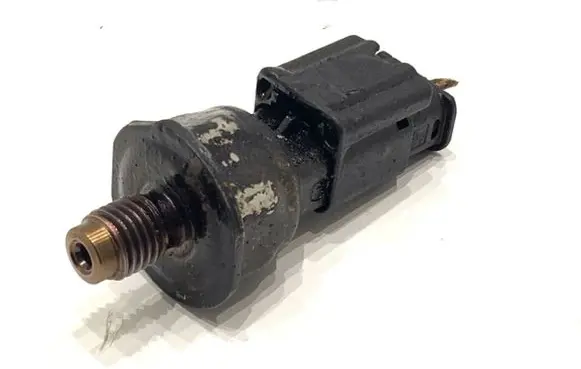 Citroen DS5 Fuel pressure sensor 