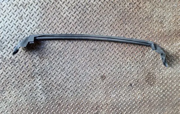 Audi A5 8T 8F Rubber seal rear door window/glass 8T8839480D