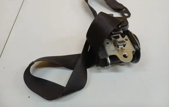 Mitsubishi Colt Front seatbelt 602873800