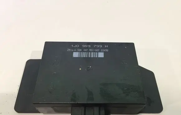 Volkswagen PASSAT B5 Comfort/convenience module 1J0959799H 5DK007951001