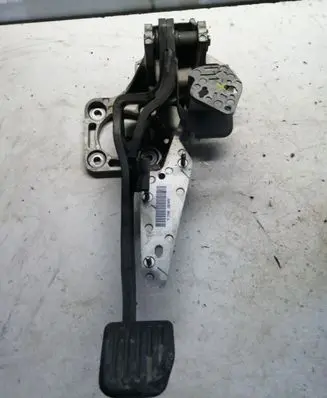 Ford Mondeo MK IV Brake pedal 7G9N2D094PA