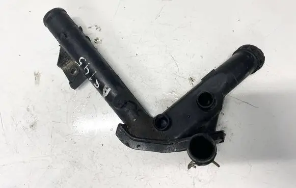 Engine coolant pipe/hose