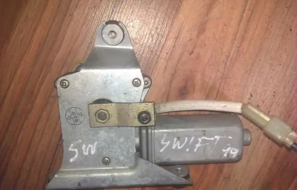 Suzuki Swift Cultus Rear window wiper motor wm42061s wm-4206-1s