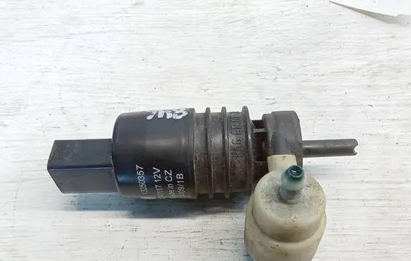 Opel Insignia A Windscreen/windshield washer pump 13250357