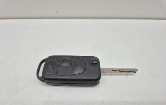 Mercedes-Benz Sprinter W906 Ignition key/card 267102334