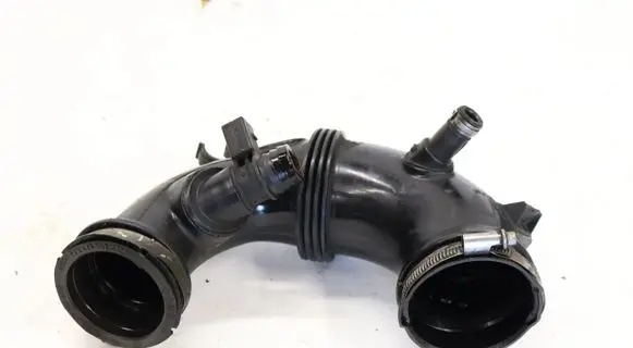 Intercooler hose/pipe