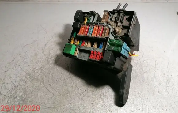 Peugeot 206 Fuse module