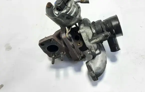 Volvo V40 Turbo 9686120680