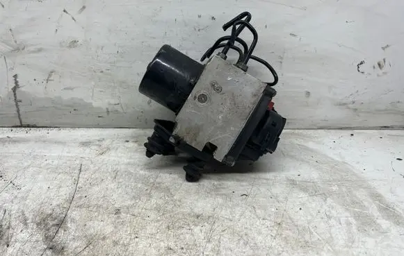 Volkswagen PASSAT B6 ABS Pump 3C0614109C