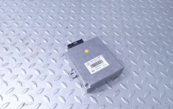 Mercedes-Benz E W211 Bluetooth control unit module A2118202485 2118202485