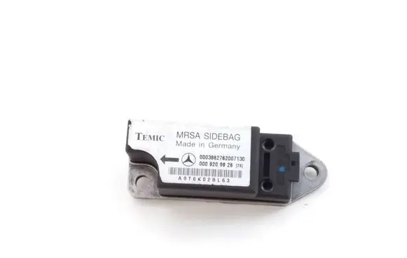 Mercedes-Benz E W210 Airbag deployment crash/impact sensor 0008209926