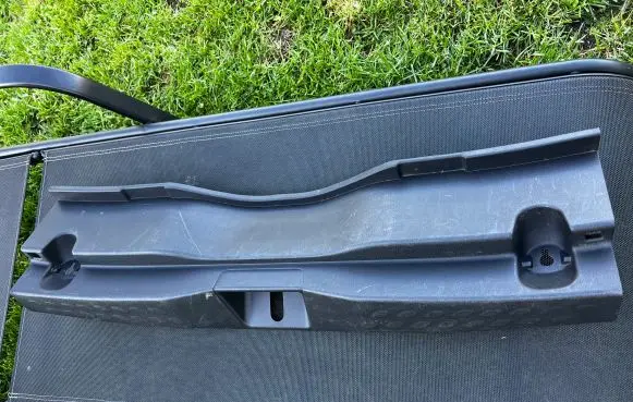 Toyota C-HR I Trunk/boot sill cover protection 64716F4010