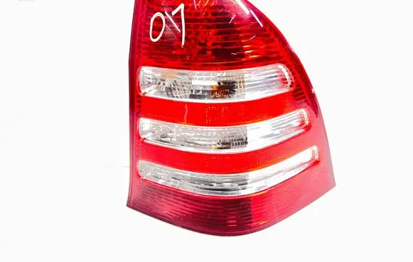Mercedes-Benz C W203 Rear/tail lights 2038202464