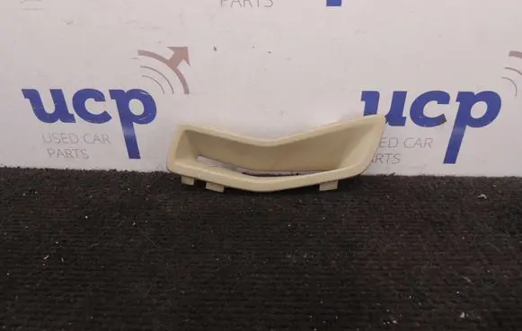 Volvo XC60 Seat belt trim 30767128 D121