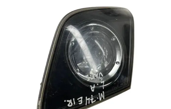 Mazda 3 I Tailgate rear/tail lights P2913R
