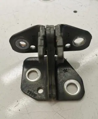 Jeep Grand Cherokee Rear door upper hinge 85574