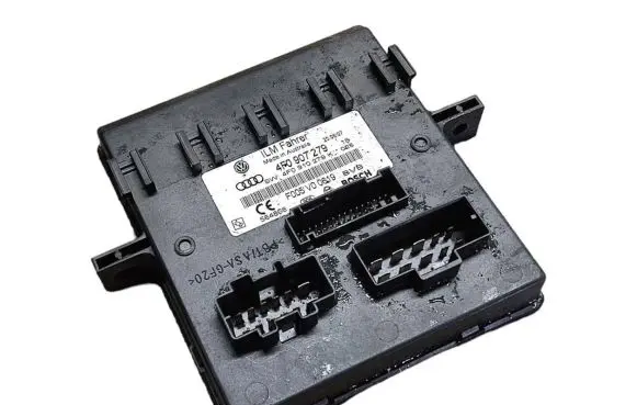 Audi Q7 4L Comfort/convenience module 4F0907279 4F0910279K F005V00619