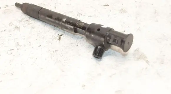 Fuel injector