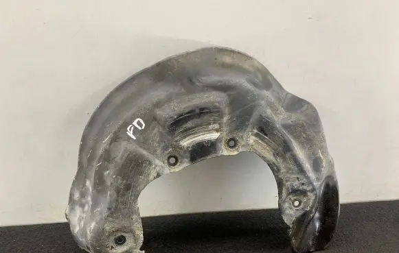 Audi A6 S6 C6 4F Front brake disc dust cover plate 4F0615312A