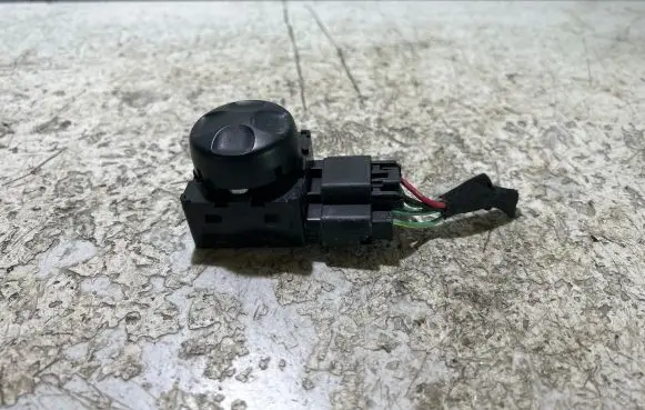 Dodge Challenger Seat adjustment knob 56046232AA 03871