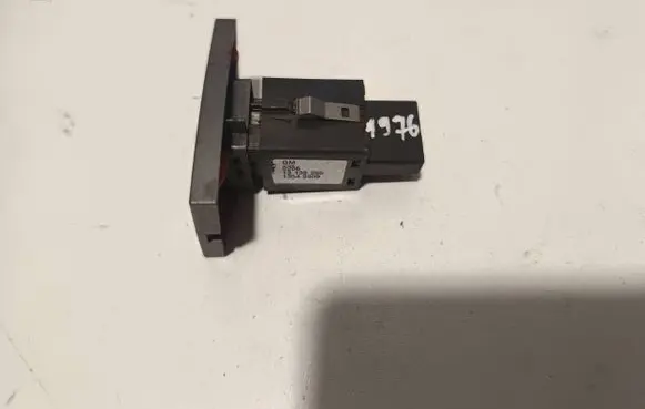 Hazard light switch