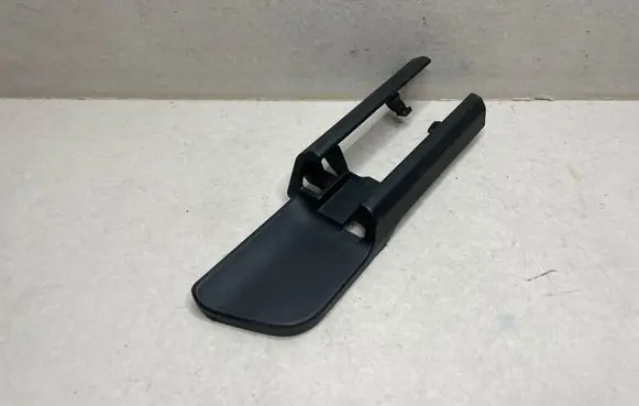 BMW 5 G30 G31 G38 Front passenger seat rail trim 7357395