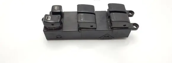 Nissan Almera Tino Electric window control switch