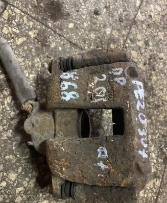 Peugeot 307 CC Front brake caliper