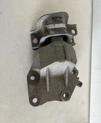 Fiat Ducato Engine mounting bracket 1369381080