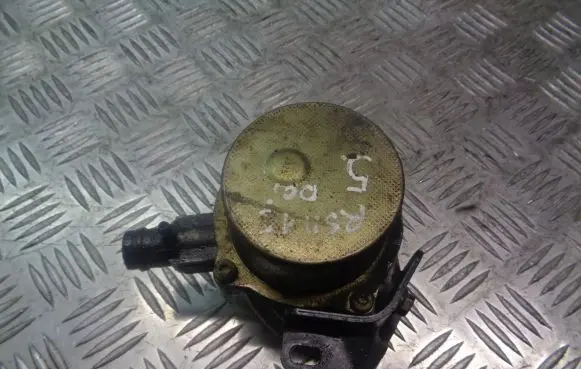 Renault Scenic II - Grand scenic II Vacuum pump