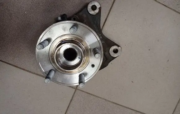 Buick Encore I Rear wheel hub 13592067 04021