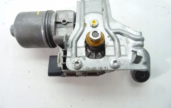 Volkswagen Golf VI Wiper motor 5M0955119C