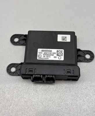 Chrysler Pacifica Gateway control module 068492545AA F00HJ02588