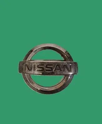 Nissan Micra Manufacturer badge logo/emblem 90890AX600