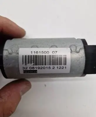 BMW X1 F48 F49 Seat adjustment motor 1161500 328192015 116150007