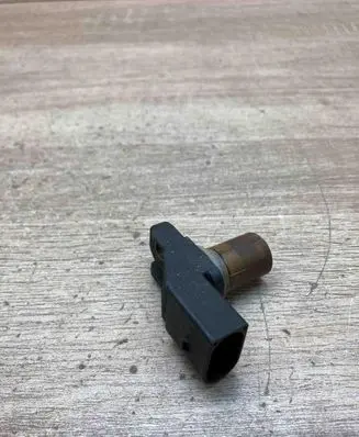 BMW 5 E60 E61 Camshaft position sensor 7794646 779464603