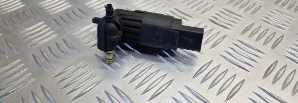 Skoda Octavia Mk2 (1Z) Windscreen/windshield washer pump 1K6955651