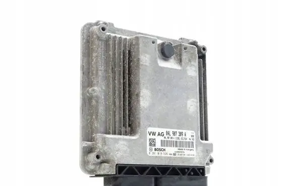 Volkswagen Golf VII Engine control unit/module 04L907309A